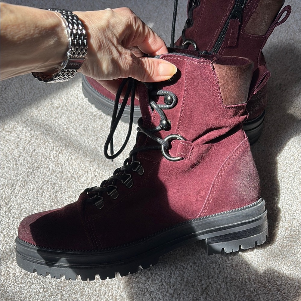 Women's Burgundy Miz Mooz Hiking Boots-Size 38